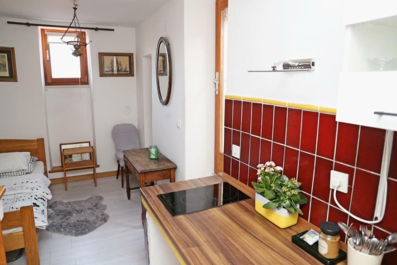 Studios Jacobus Korcula Town Exterior photo